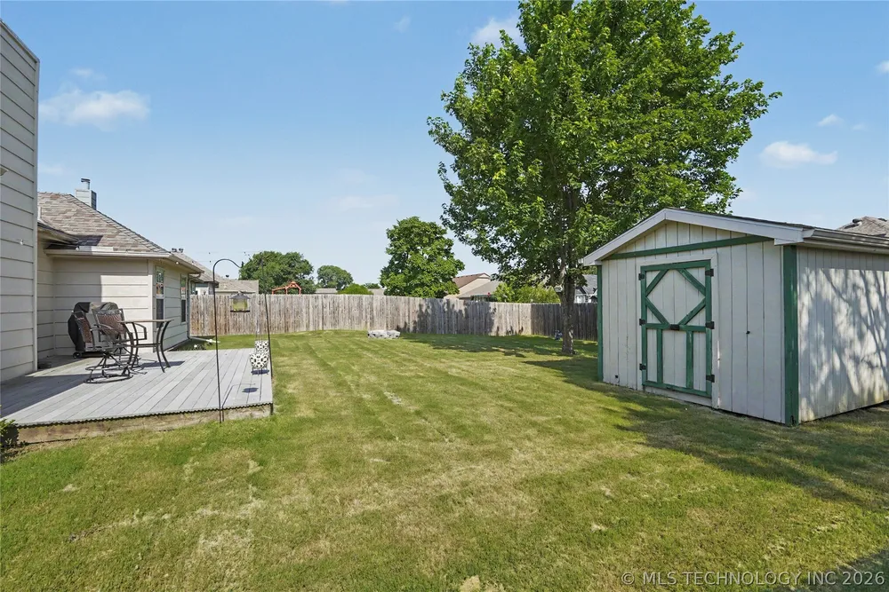 19629 E 39th St S, Broken Arrow, OK 74014