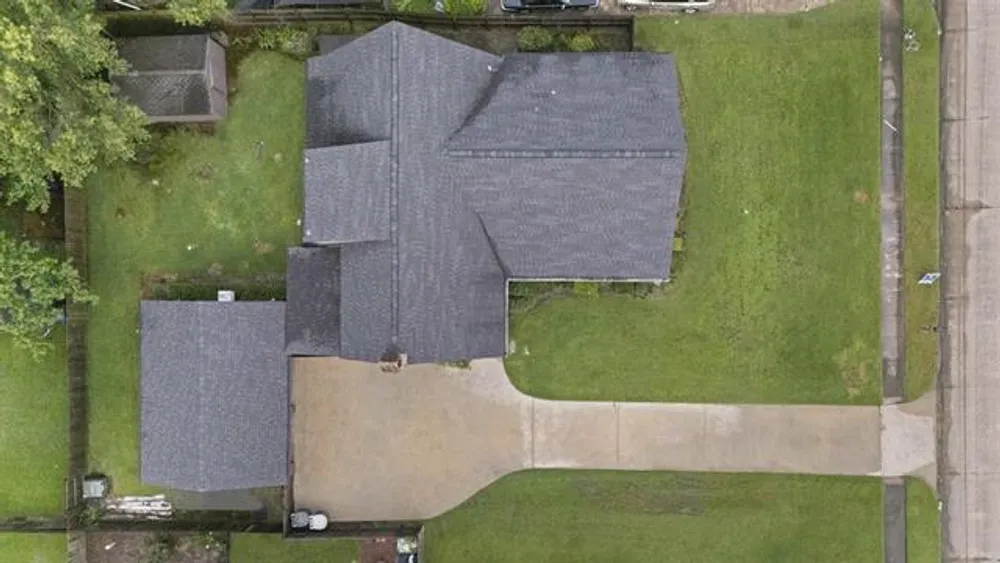 6755 Gladys Ave, Beaumont, TX 77706