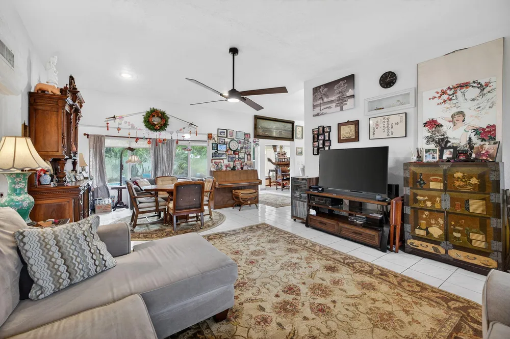 1935 SE 25th Ave, Fort Lauderdale, FL 33316