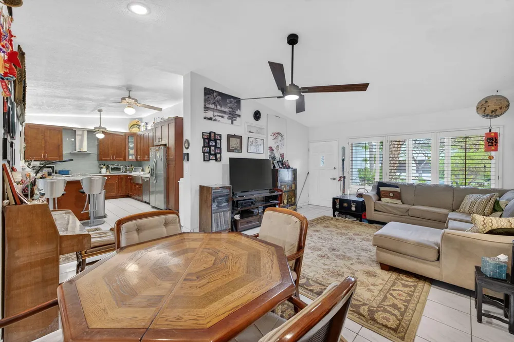 1935 SE 25th Ave, Fort Lauderdale, FL 33316