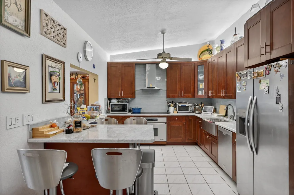 1935 SE 25th Ave, Fort Lauderdale, FL 33316
