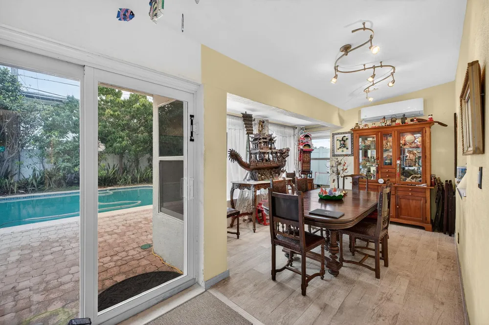 1935 SE 25th Ave, Fort Lauderdale, FL 33316