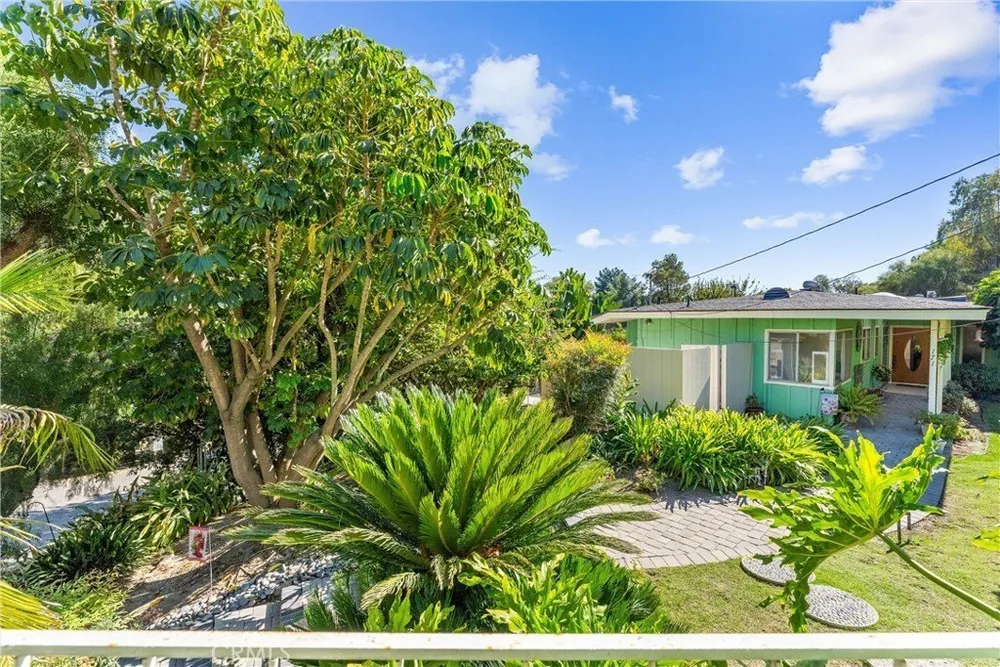 171 Canada Sombre Rd, La Habra Heights, CA 90631