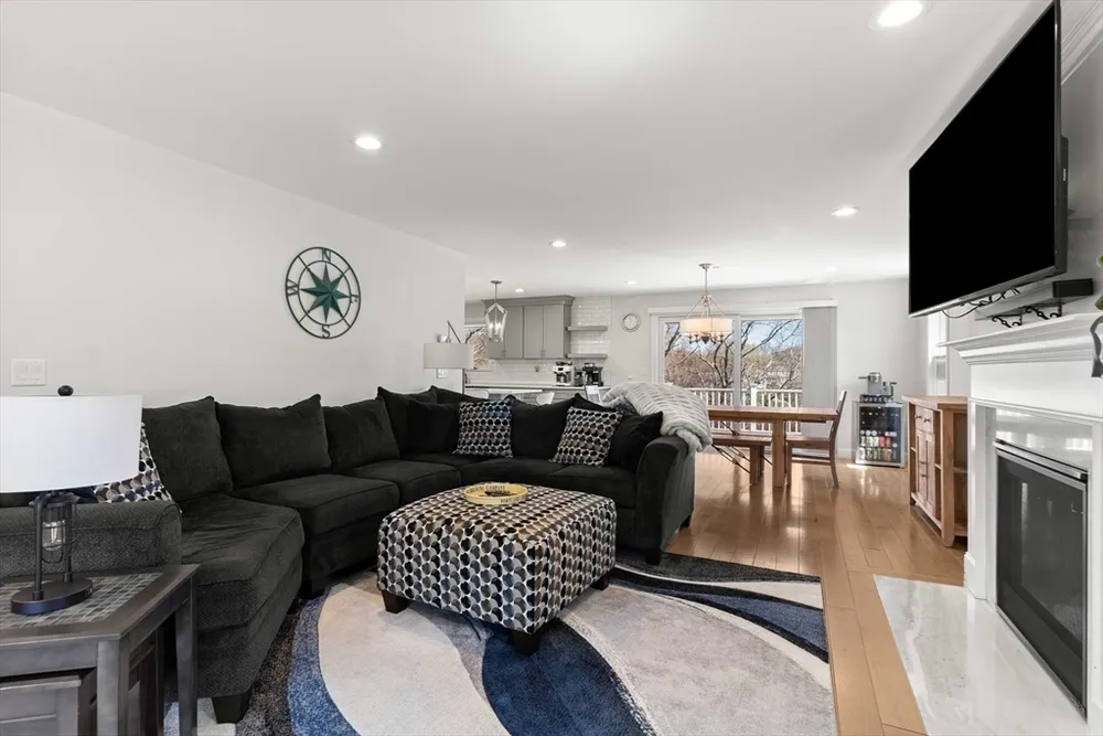 13 Woodlands Rd, Salem, MA 01970