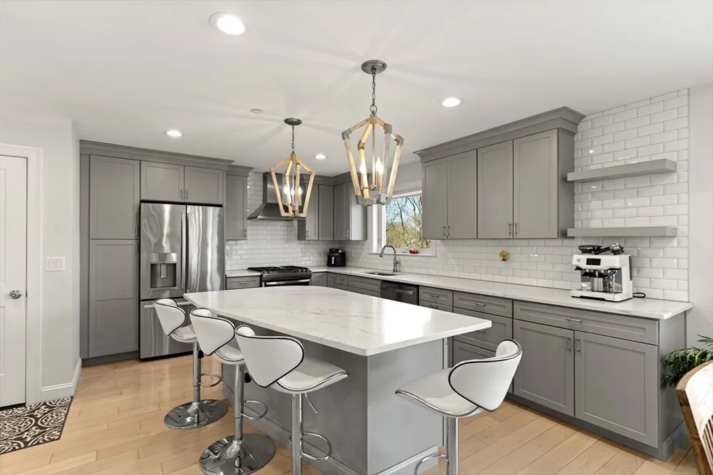 13 Woodlands Rd, Salem, MA 01970