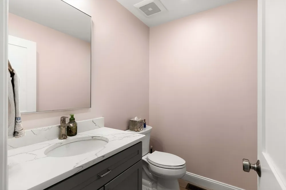 13 Woodlands Rd, Salem, MA 01970