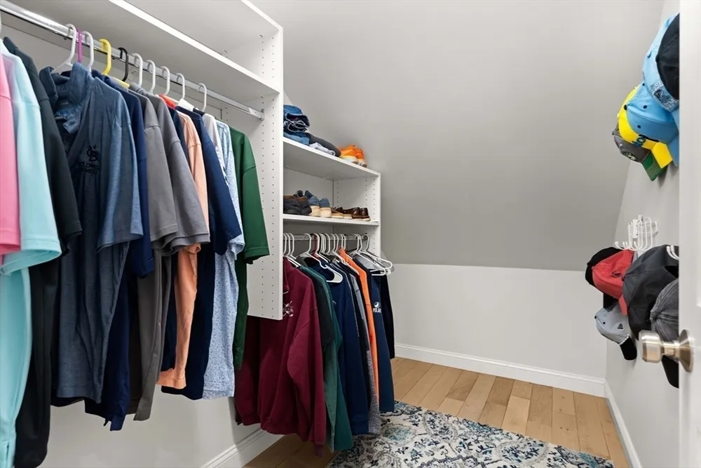 13 Woodlands Rd, Salem, MA 01970