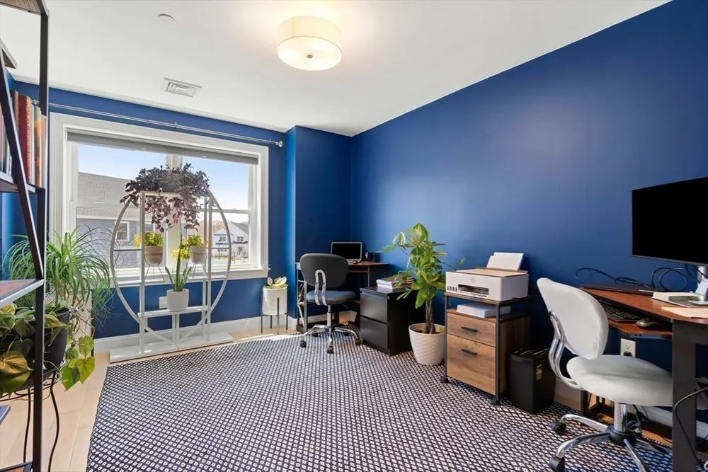 13 Woodlands Rd, Salem, MA 01970