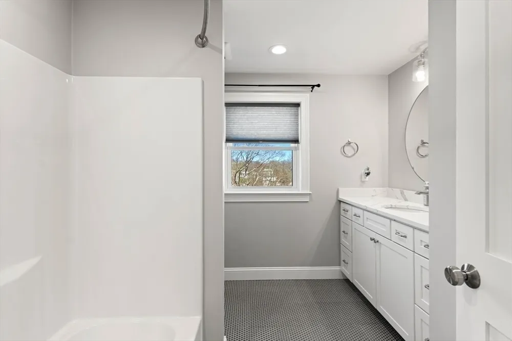 13 Woodlands Rd, Salem, MA 01970