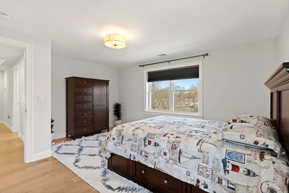 13 Woodlands Rd, Salem, MA 01970