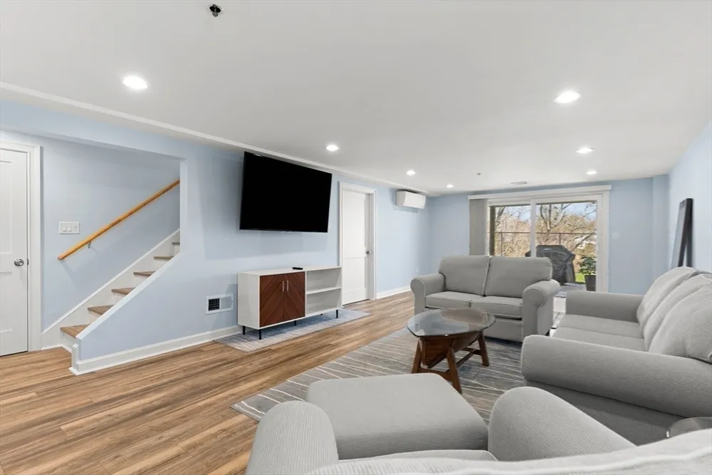 13 Woodlands Rd, Salem, MA 01970