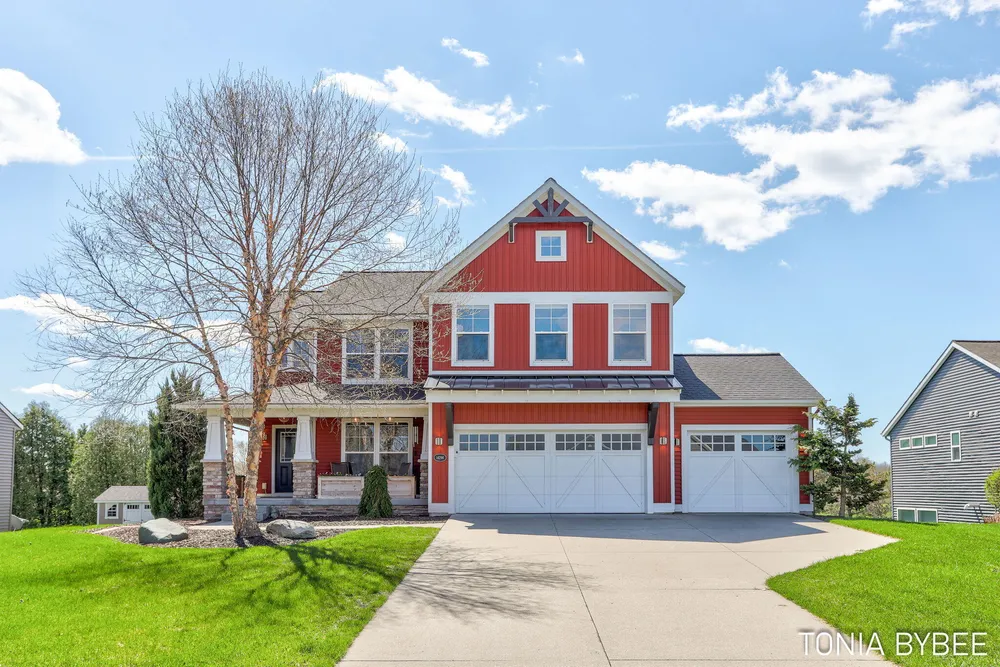 14298 Georgian Bay Dr, Holland, MI 49424