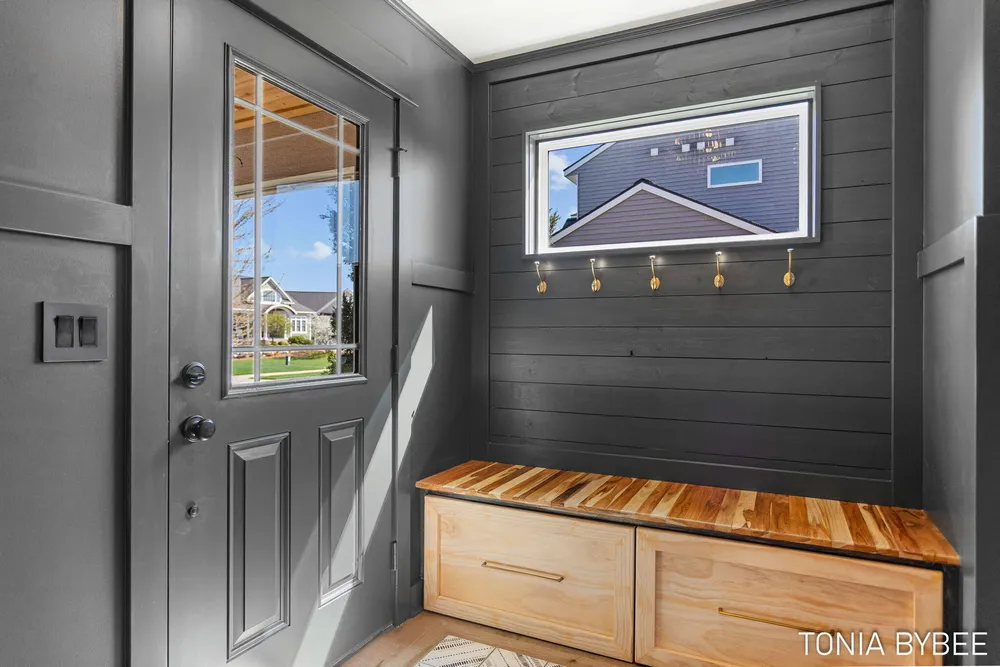14298 Georgian Bay Dr, Holland, MI 49424