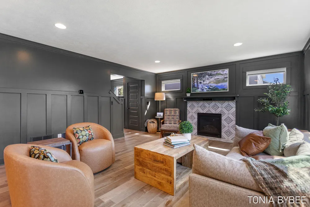 14298 Georgian Bay Dr, Holland, MI 49424