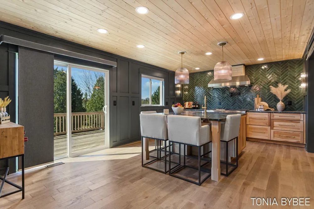 14298 Georgian Bay Dr, Holland, MI 49424