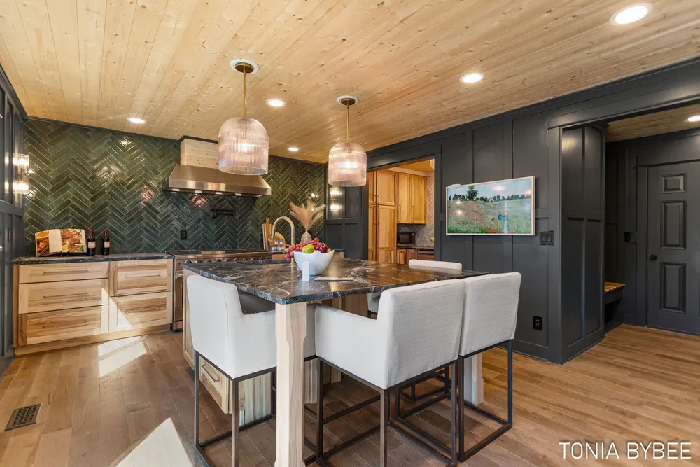 14298 Georgian Bay Dr, Holland, MI 49424