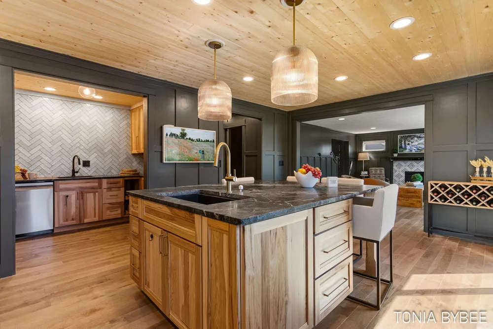 14298 Georgian Bay Dr, Holland, MI 49424