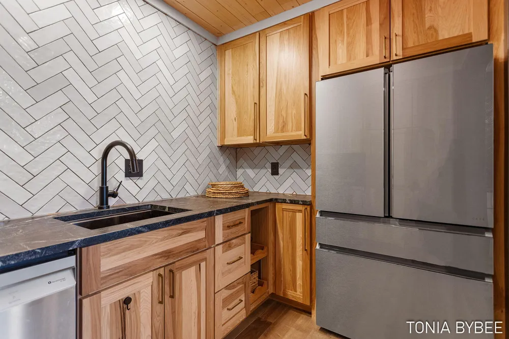 14298 Georgian Bay Dr, Holland, MI 49424