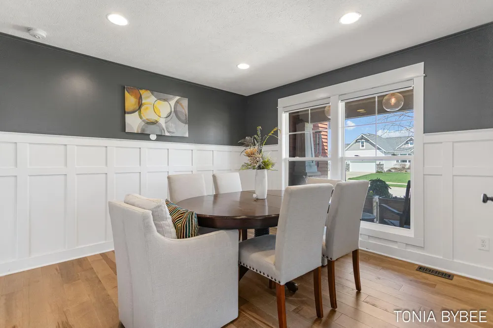 14298 Georgian Bay Dr, Holland, MI 49424