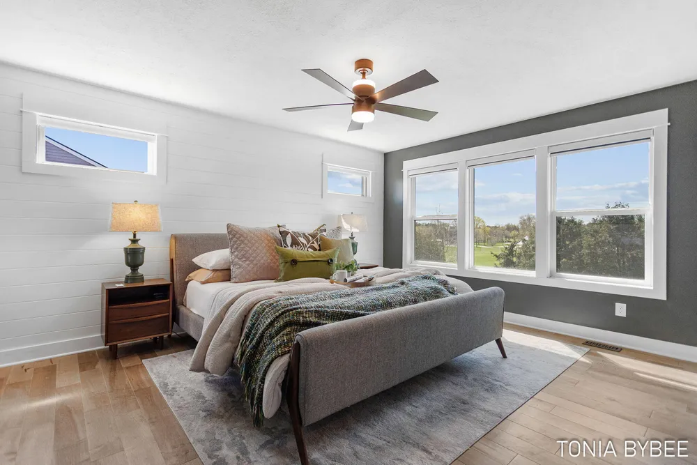 14298 Georgian Bay Dr, Holland, MI 49424