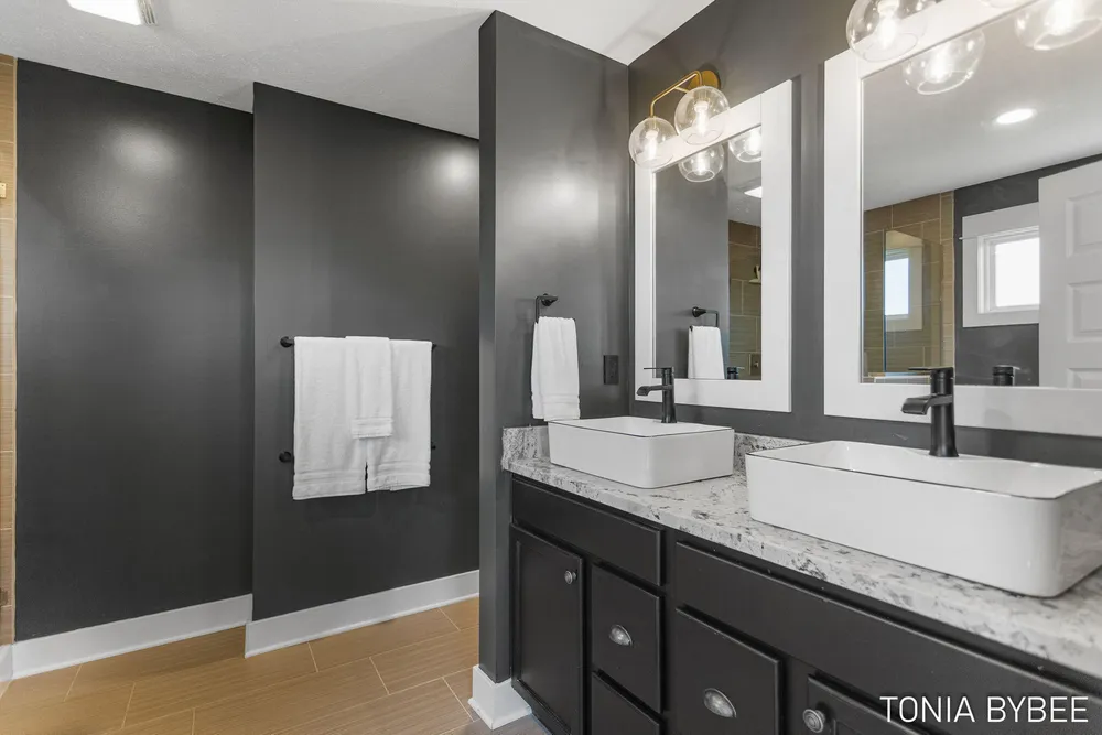 14298 Georgian Bay Dr, Holland, MI 49424
