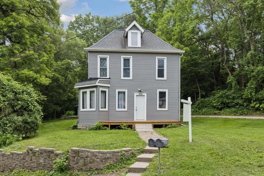 534 Annapolis St, South Saint Paul, MN 55075