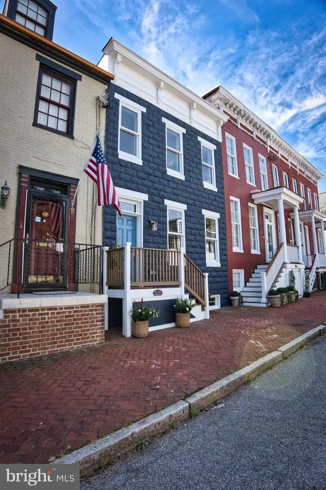 11 1/2 College Ave, Annapolis, MD 21401