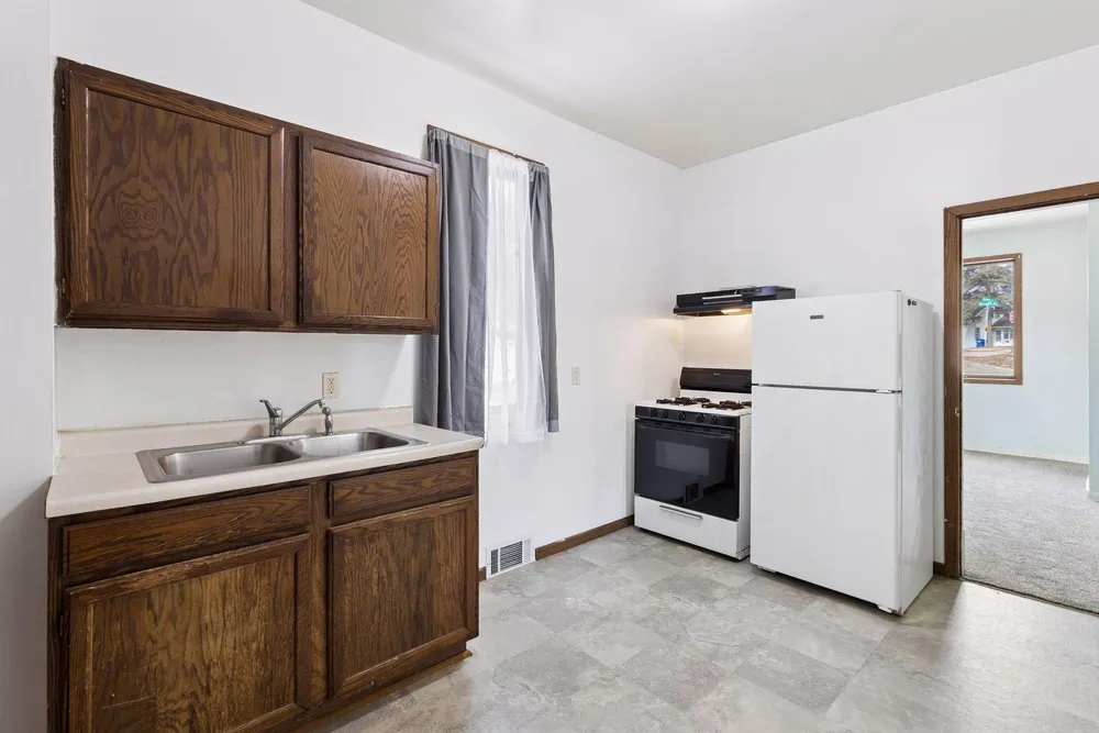 534 Annapolis St, South Saint Paul, MN 55075