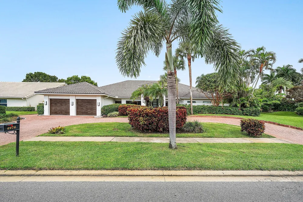 4976 Bocaire Blvd, Boca Raton, FL 33487