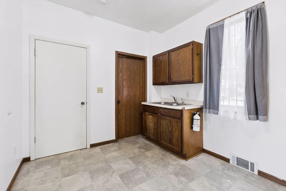 534 Annapolis St, South Saint Paul, MN 55075