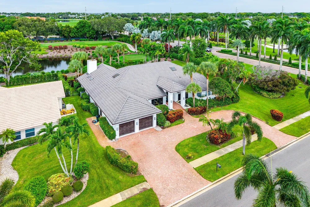 4976 Bocaire Blvd, Boca Raton, FL 33487