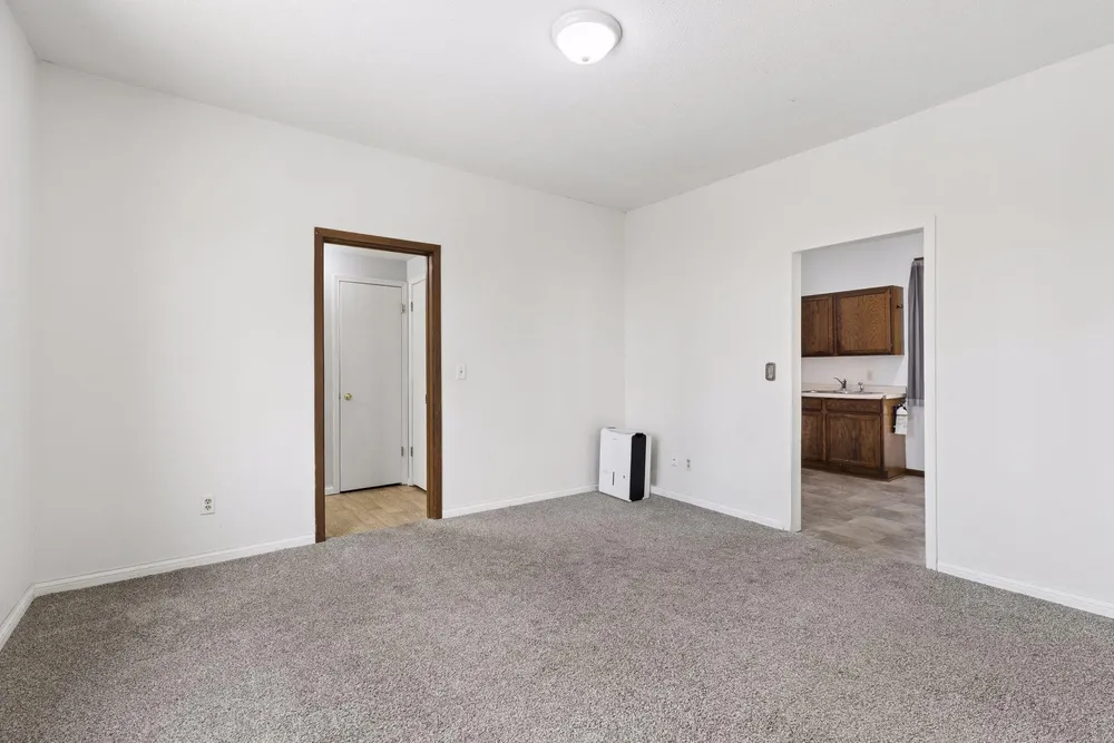 534 Annapolis St, South Saint Paul, MN 55075