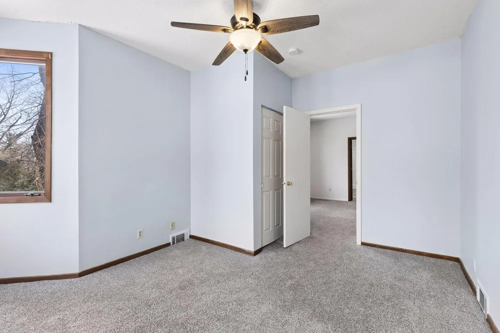 534 Annapolis St, South Saint Paul, MN 55075