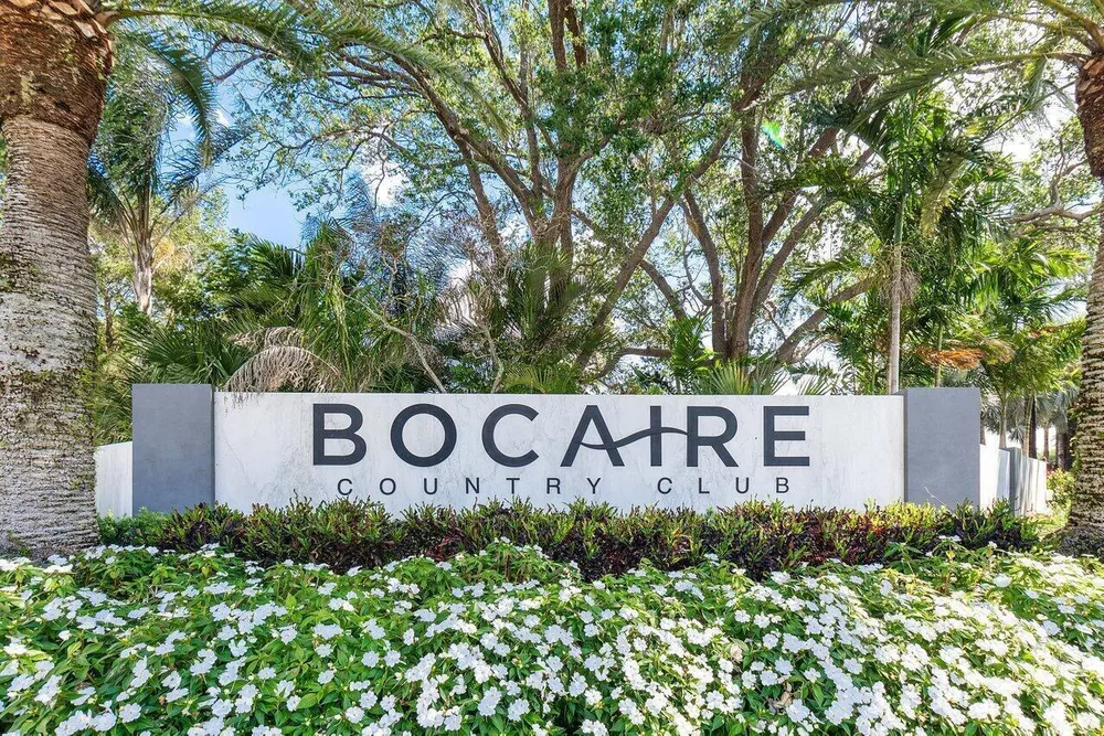4976 Bocaire Blvd, Boca Raton, FL 33487