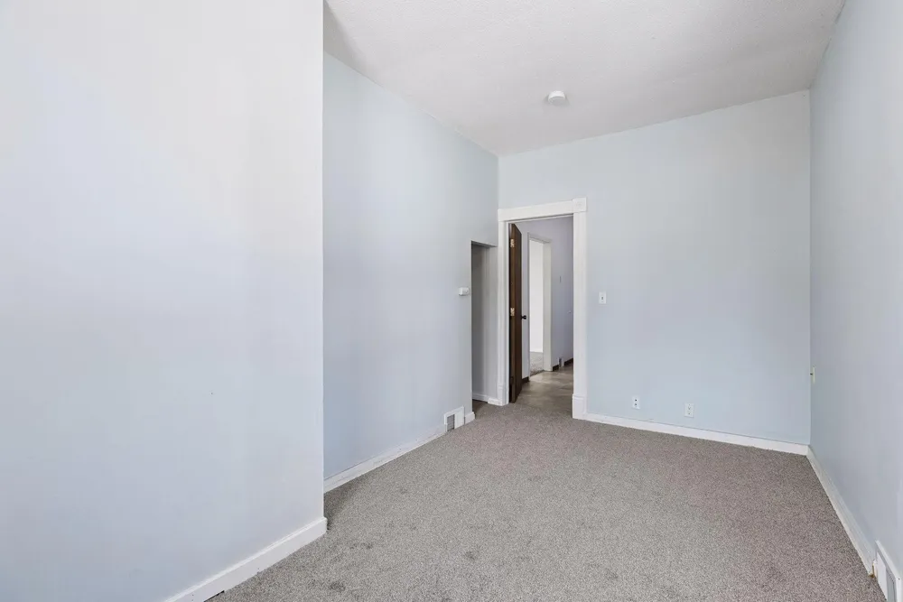 534 Annapolis St, South Saint Paul, MN 55075