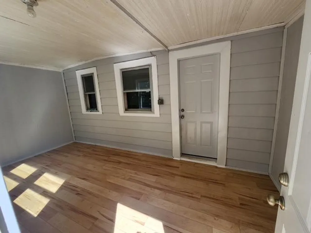 534 Annapolis St, South Saint Paul, MN 55075