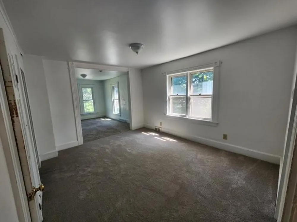 534 Annapolis St, South Saint Paul, MN 55075