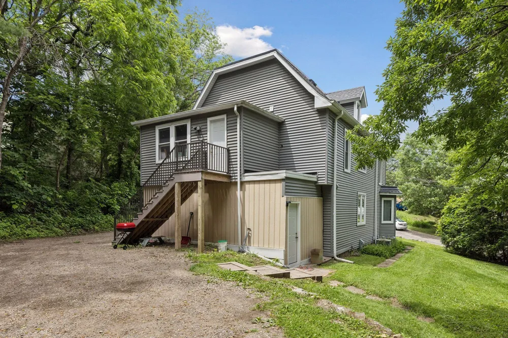 534 Annapolis St, South Saint Paul, MN 55075