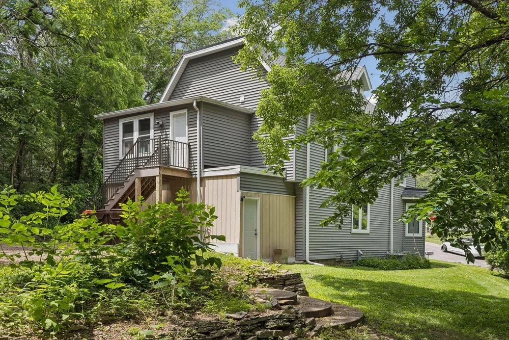 534 Annapolis St, South Saint Paul, MN 55075