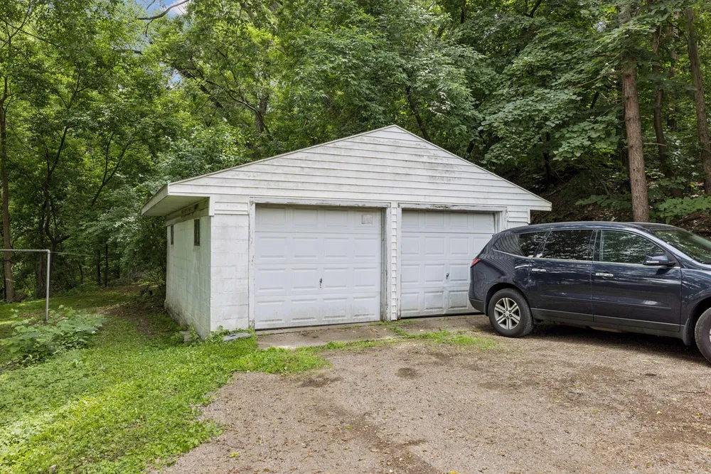 534 Annapolis St, South Saint Paul, MN 55075