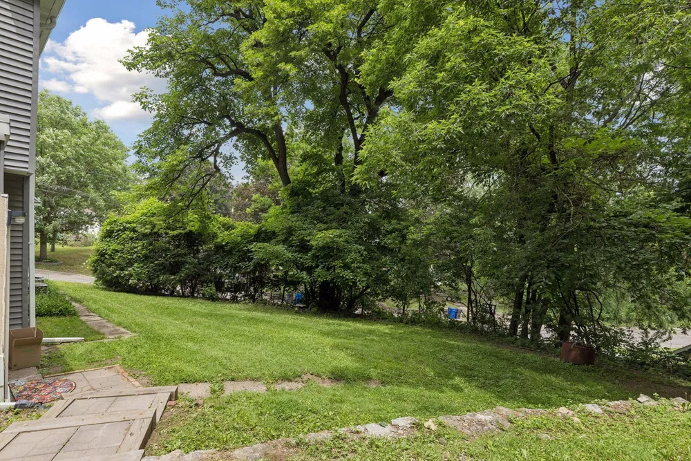 534 Annapolis St, South Saint Paul, MN 55075