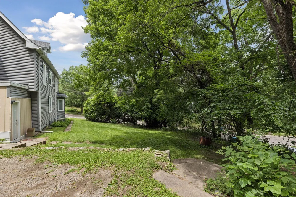 534 Annapolis St, South Saint Paul, MN 55075