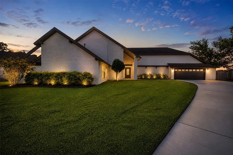 3122 Audubon Ct, Sugar Land, TX 77478