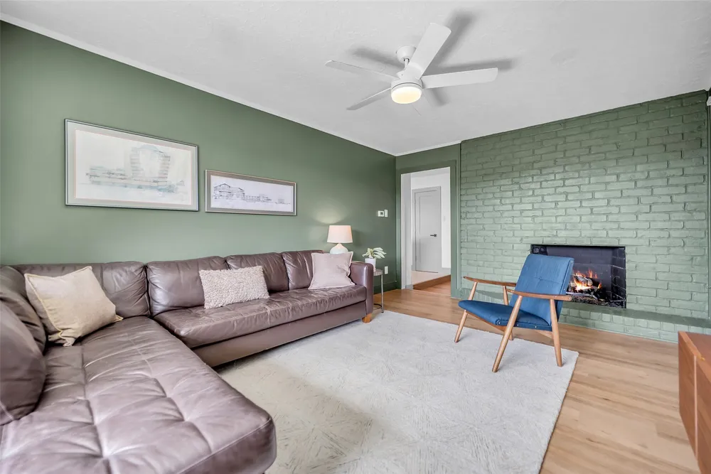 3122 Audubon Ct, Sugar Land, TX 77478