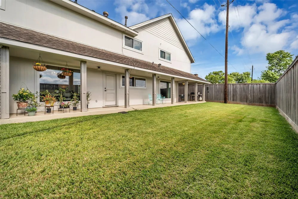 3122 Audubon Ct, Sugar Land, TX 77478