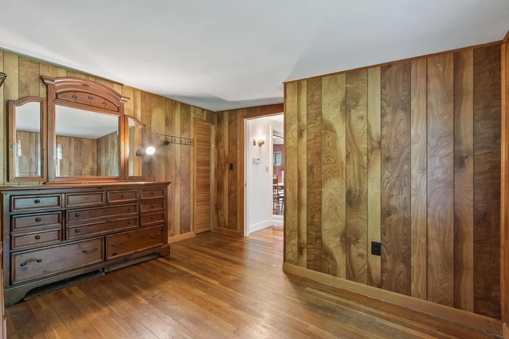 55 Main St, West Newbury, MA 01985