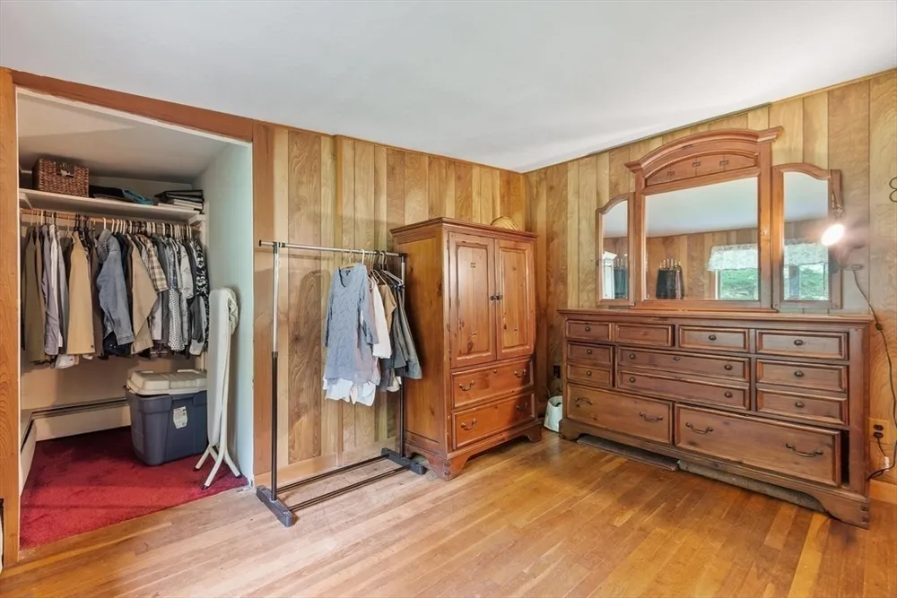 55 Main St, West Newbury, MA 01985