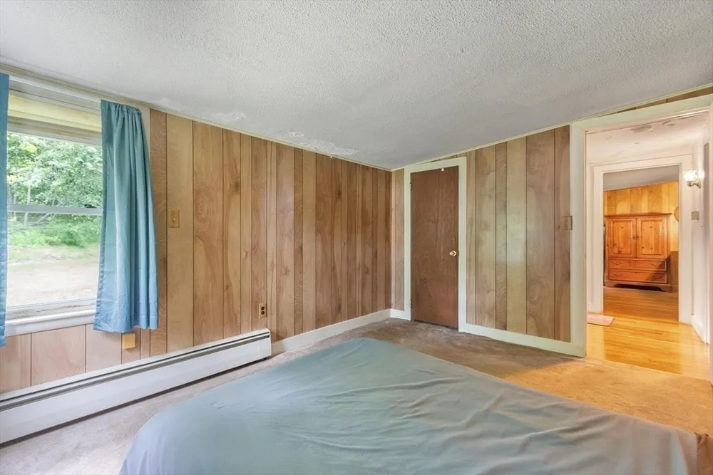 55 Main St, West Newbury, MA 01985