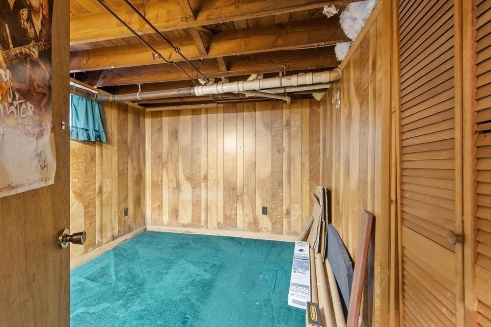 55 Main St, West Newbury, MA 01985