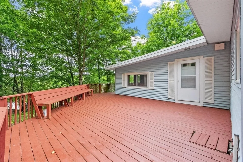 55 Main St, West Newbury, MA 01985